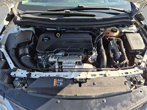 Certified 2019 Chevrolet Cruze LS w/ LS Convenience Package FWD image 30