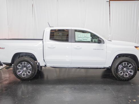 New 2026 Chevrolet Colorado Z71 w/ Technology Package AWD/4WD image 5