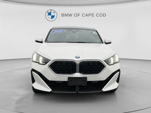 Used 2026 BMW X2 xDrive28i AWD/4WD image 2