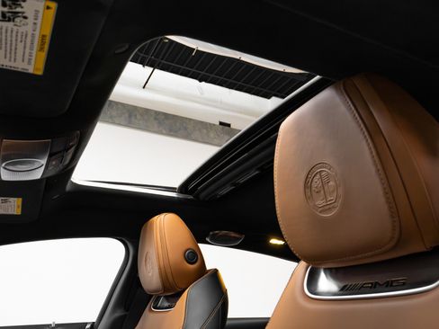 Used 2019 Mercedes-Benz AMG GT 63 S w/ Driver Assistance Package image 32