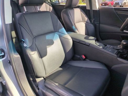 Used 2022 Lexus ES 300h w/ Accessory Package image 29