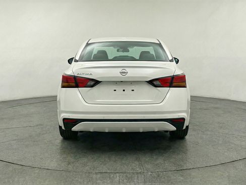 Used 2025 Nissan Altima 2.5 SV image 7