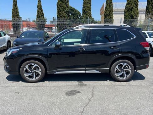 Used 2024 Subaru Forester Touring w/ Pop Package 2 AWD/4WD image 7