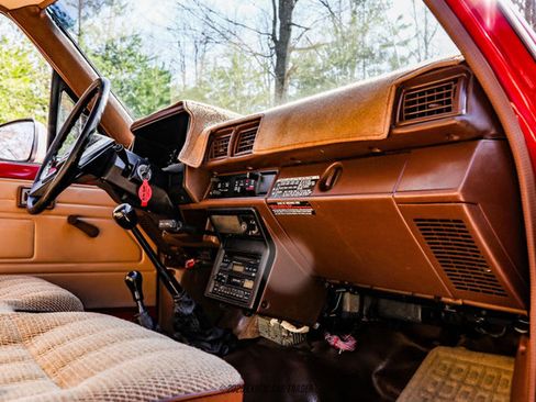 Used 1986 Toyota Pickup 4x4 Regular Cab Turbo image 43