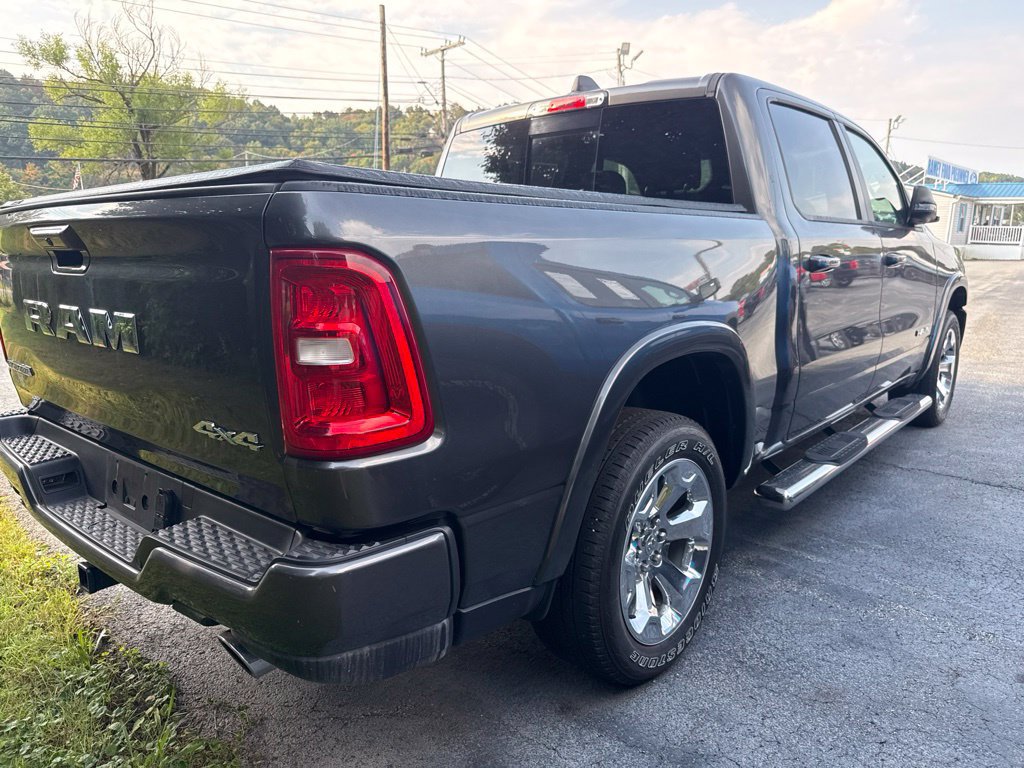 Used 2025 RAM 1500 Big Horn AWD/4WD image 4