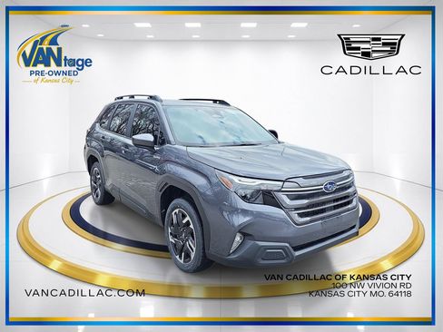 New 2026 Subaru Forester Touring AWD/4WD image 3