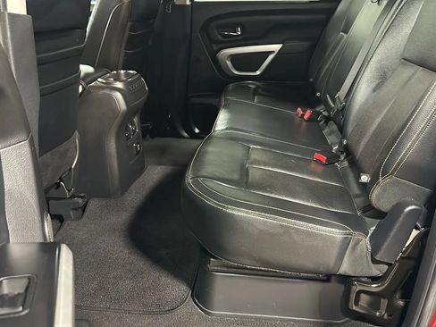 Used 2016 Nissan Titan SL AWD/4WD image 11