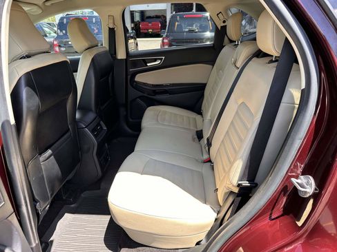 Used 2020 Ford Edge SEL w/ Convenience Package AWD/4WD image 11