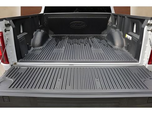 Used 2024 Ford F150 XLT image 10