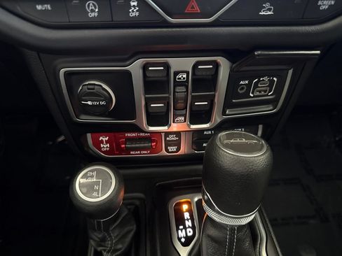 Used 2026 Jeep Gladiator Rubicon AWD/4WD image 19