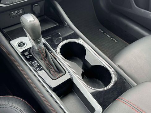 Certified 2025 Nissan Altima 2.5 SR image 29