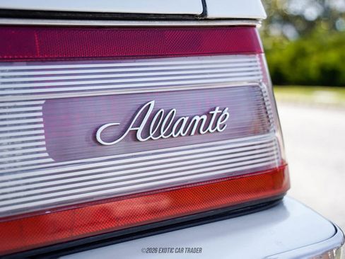Used 1993 Cadillac Allante FWD image 61