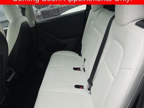 Used 2024 Tesla Model Y Long Range AWD/4WD image 4