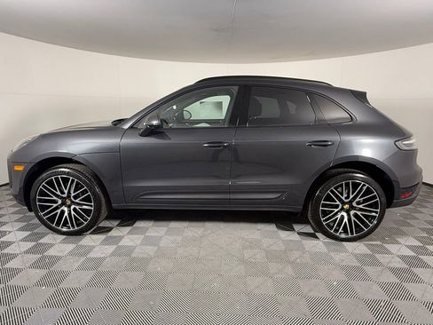 New 2026 Porsche Macan image 2