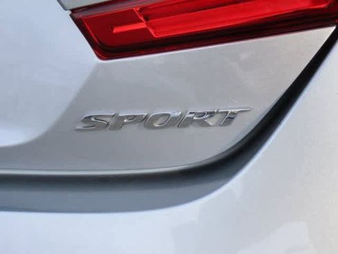 Certified 2022 Honda Accord Sport image 8