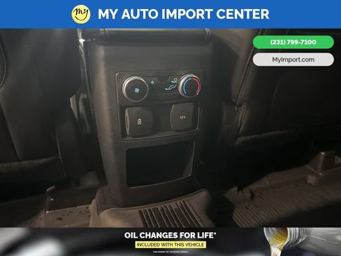 Used 2021 Ford Explorer XLT w/ Equipment Group 202A image 26