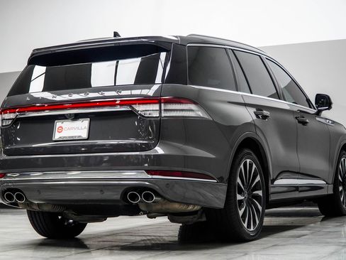 Used 2021 Lincoln Aviator Black Label Grand Touring AWD/4WD image 16