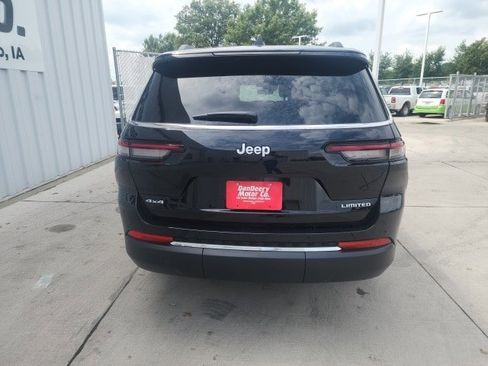 New 2025 Jeep Grand Cherokee L Limited w/ Trailer Tow Package image 23