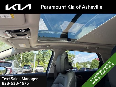 New 2026 Kia Sportage EX w/ EX Panorama Roof Package image 13