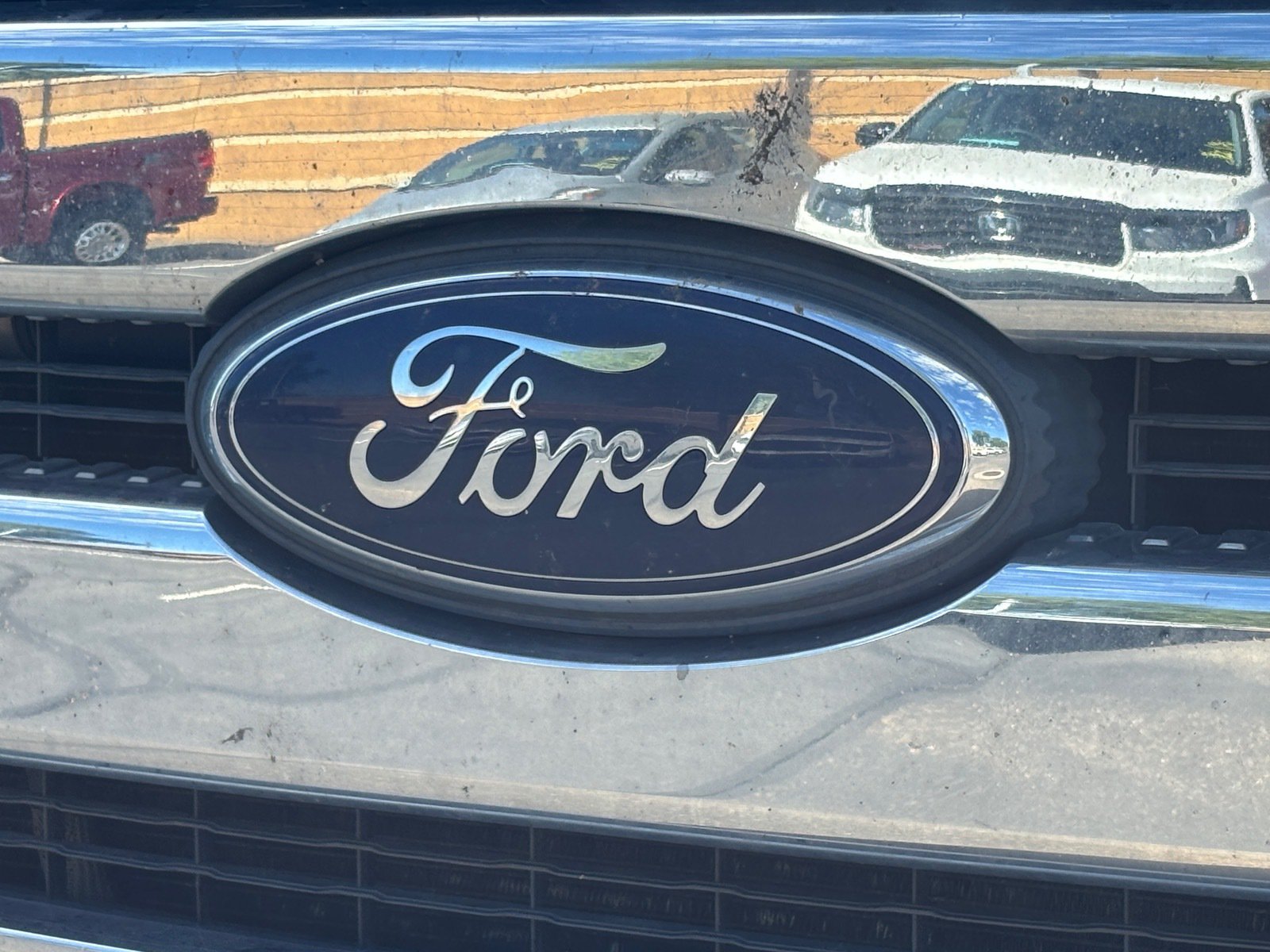 Used 2016 Ford F250 Lariat w/ Lariat Ultimate Package AWD/4WD image 9