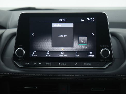 Used 2024 Nissan Rogue SV w/ SV Premium Package image 18