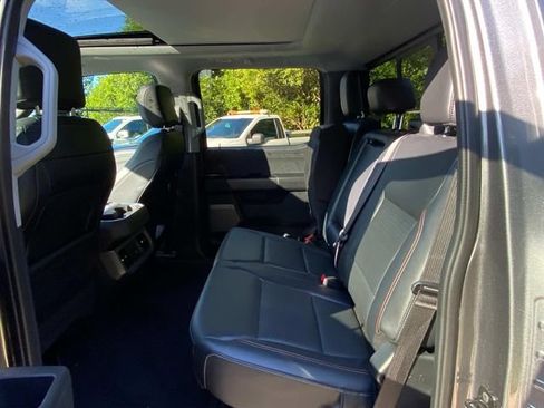 Used 2024 Ford F250 Lariat w/ Lariat Ultimate Package AWD/4WD image 9
