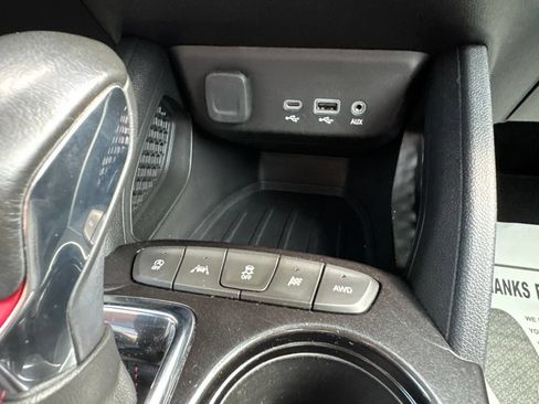 Used 2023 Chevrolet TrailBlazer RS AWD/4WD image 20