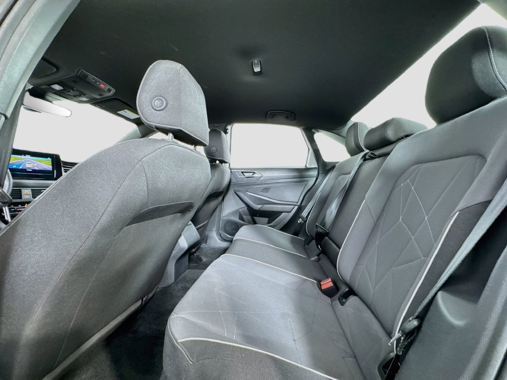 Used 2025 Volkswagen Jetta Sport FWD image 13