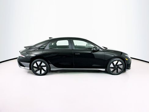 Used 2024 Hyundai Ioniq 6 SE RWD image 10
