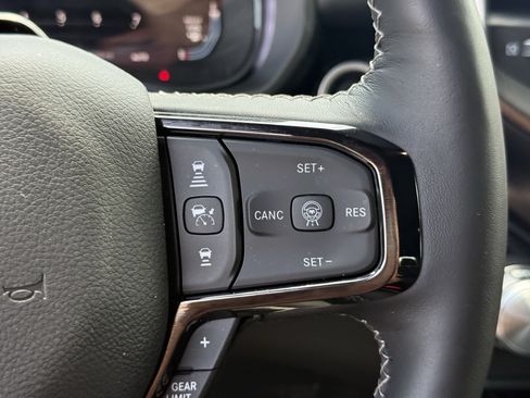 Used 2026 RAM 1500 Limited AWD/4WD image 18