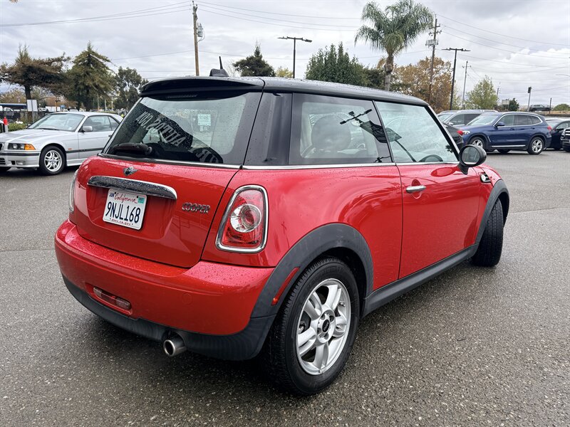 Used 2013 MINI Cooper Hardtop FWD image 7