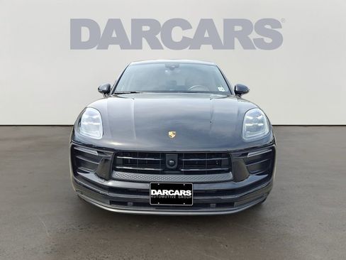 Used 2023 Porsche Macan AWD/4WD image 2