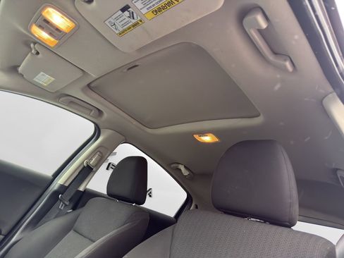 Used 2018 Honda HR-V EX image 30