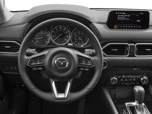 Used 2018 MAZDA CX-5 Touring w/ Preferred Equipment Package FWD image 10