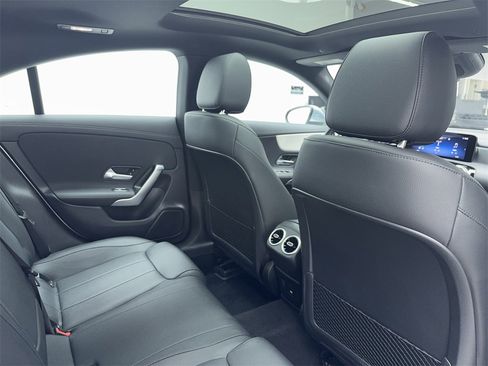 Used 2025 Mercedes-Benz CLA 250 image 50