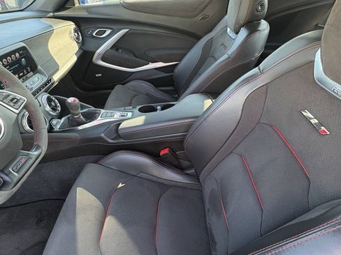 Used 2018 Chevrolet Camaro ZL1 image 16