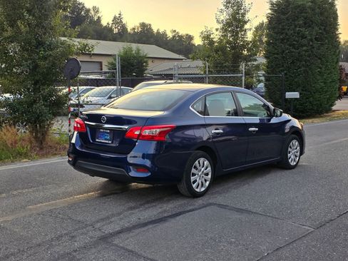 Used 2016 Nissan Sentra S image 6