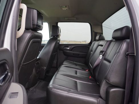 Used 2014 Chevrolet Silverado 2500 LTZ image 21