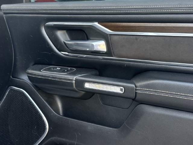 Used 2022 RAM 1500 Laramie AWD/4WD image 28