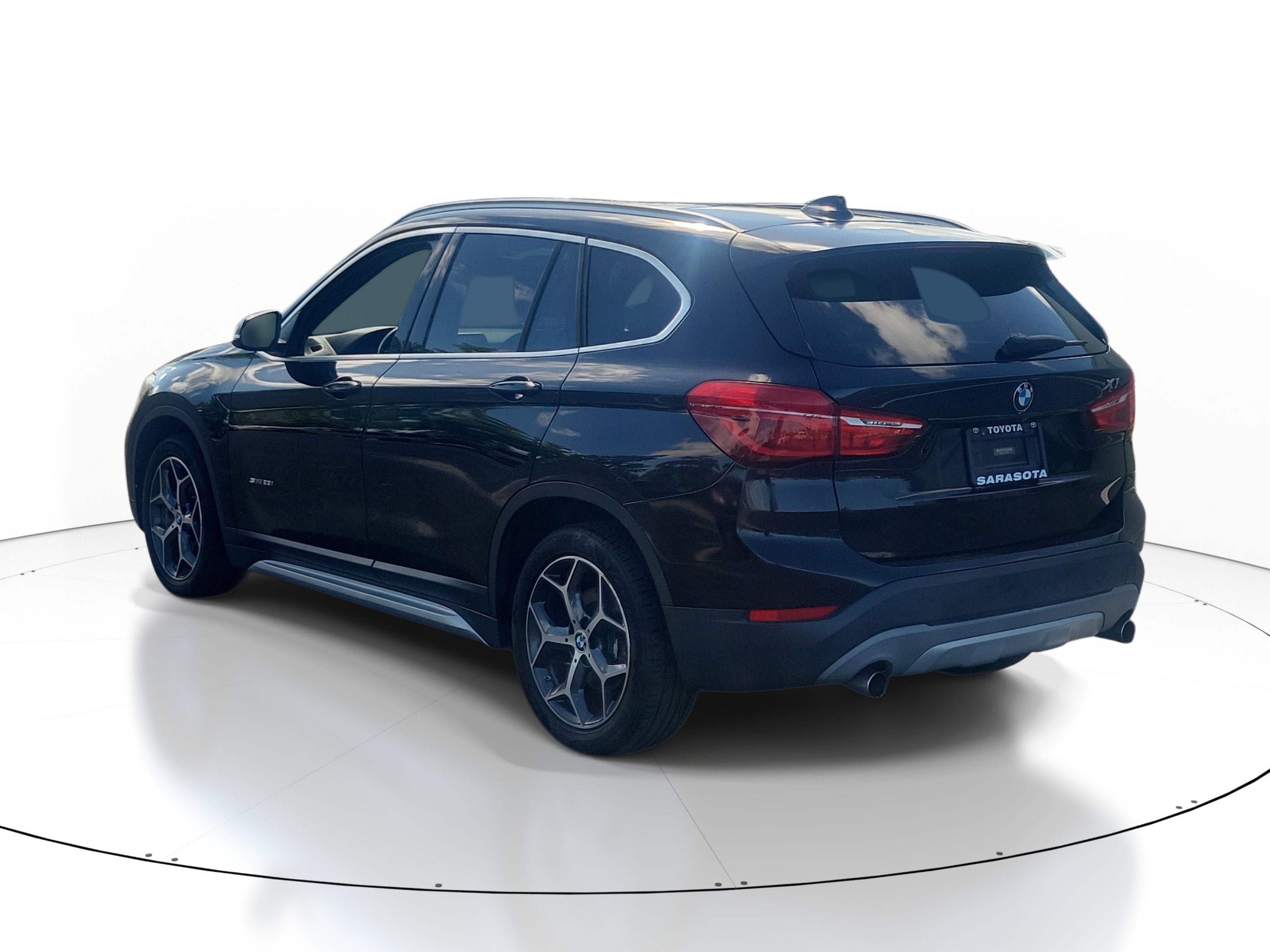 Used 2018 BMW X1 sDrive28i FWD image 4