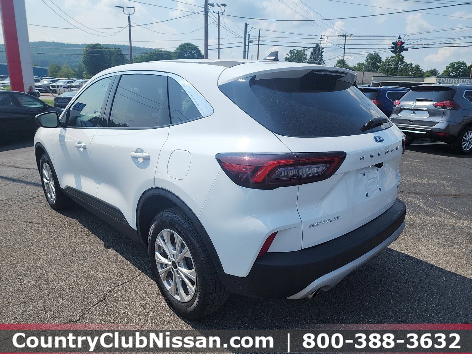 Used 2023 Ford Escape Active AWD/4WD image 6