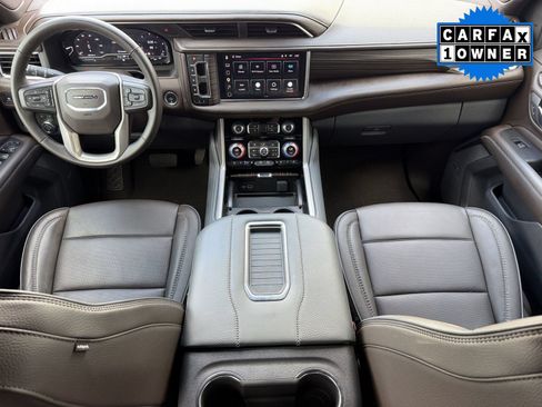 Used 2024 GMC Yukon Denali AWD/4WD image 16