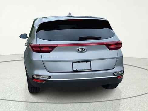 Used 2022 Kia Sportage LX AWD/4WD image 4