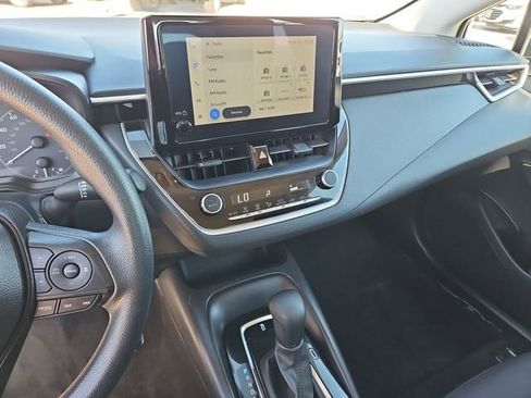 Used 2024 Toyota Corolla LE image 11