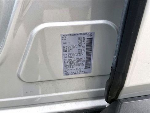 Certified 2025 Nissan Pathfinder SL w/ SL Premium Package image 16