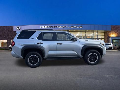 Used 2025 Toyota 4Runner TRD Off-Road Premium AWD/4WD image 25