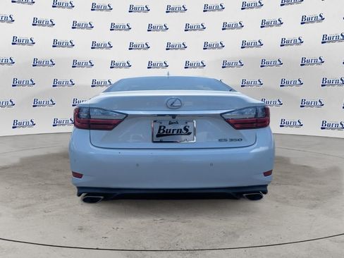 Used 2016 Lexus ES 350 w/ Luxury Package w/Wood Trim FWD image 4