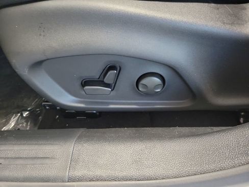 New 2026 Jeep Compass Limited image 13