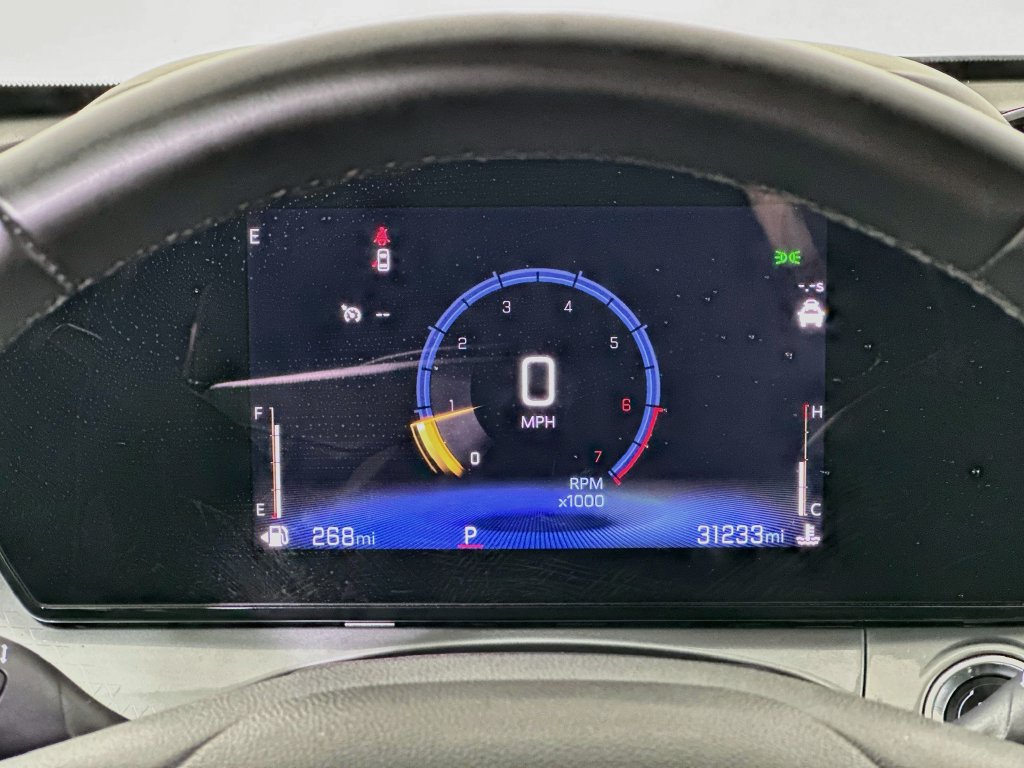 Used 2025 Chevrolet Trax LT w/ LT Convenience Package FWD image 12