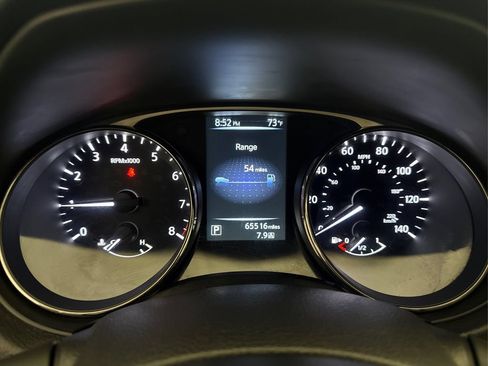 Used 2016 Nissan Rogue SV FWD image 32